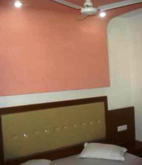 Hotel S B Inn Nueva Delhi Habitación foto
